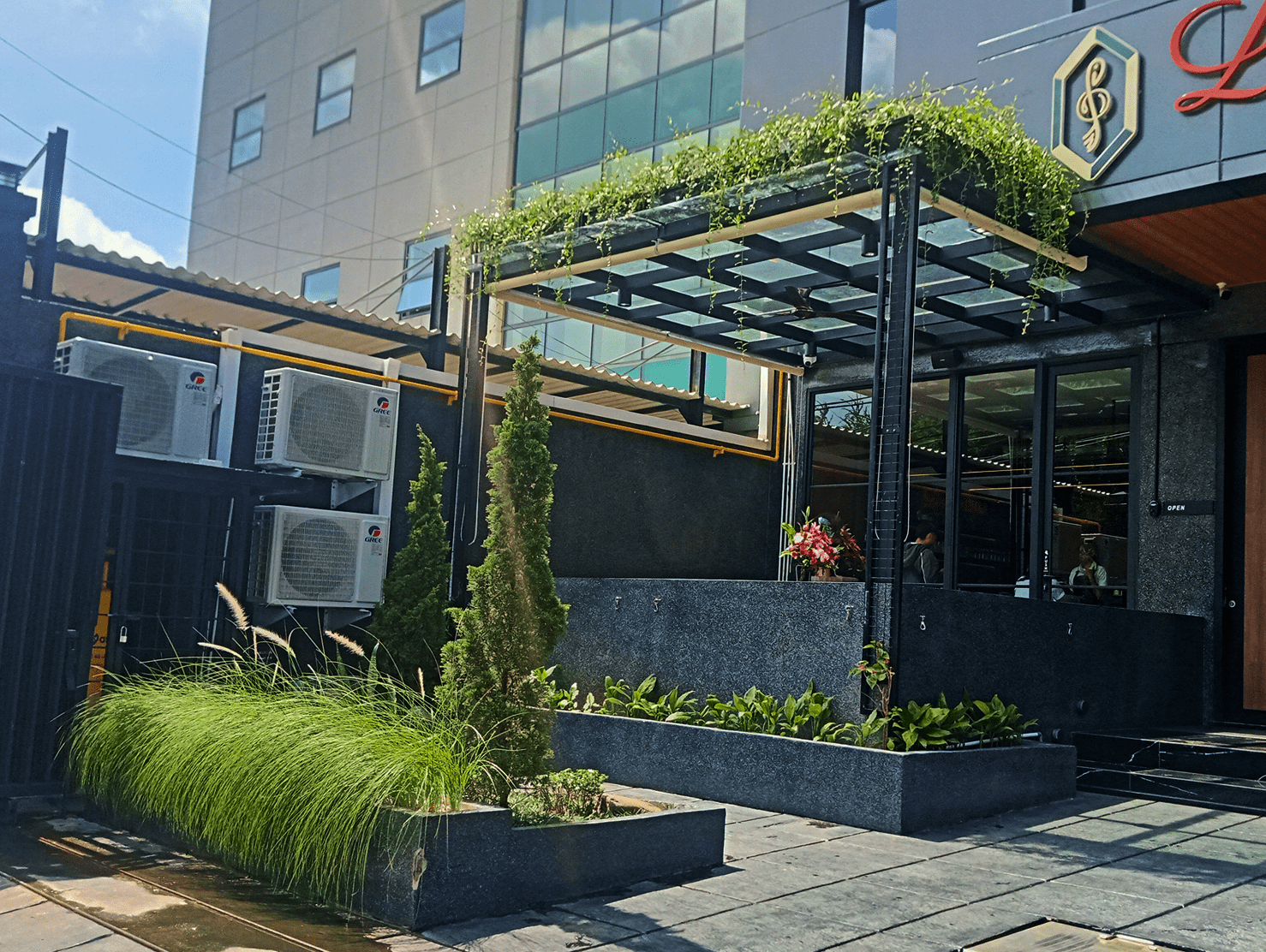 Minimalist Garden